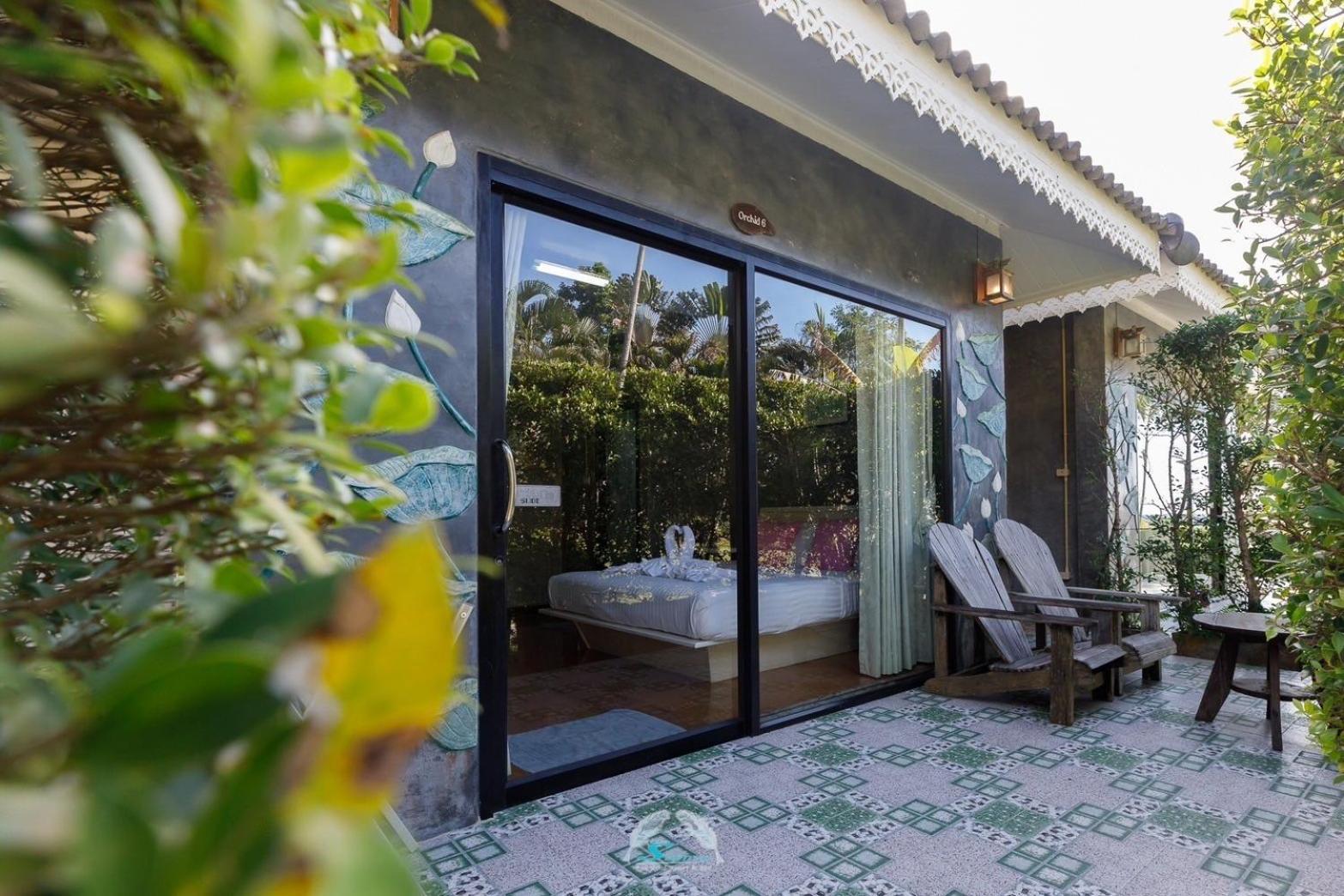 Suanya Kohkood Resort And Spa Ko Kut Exterior photo